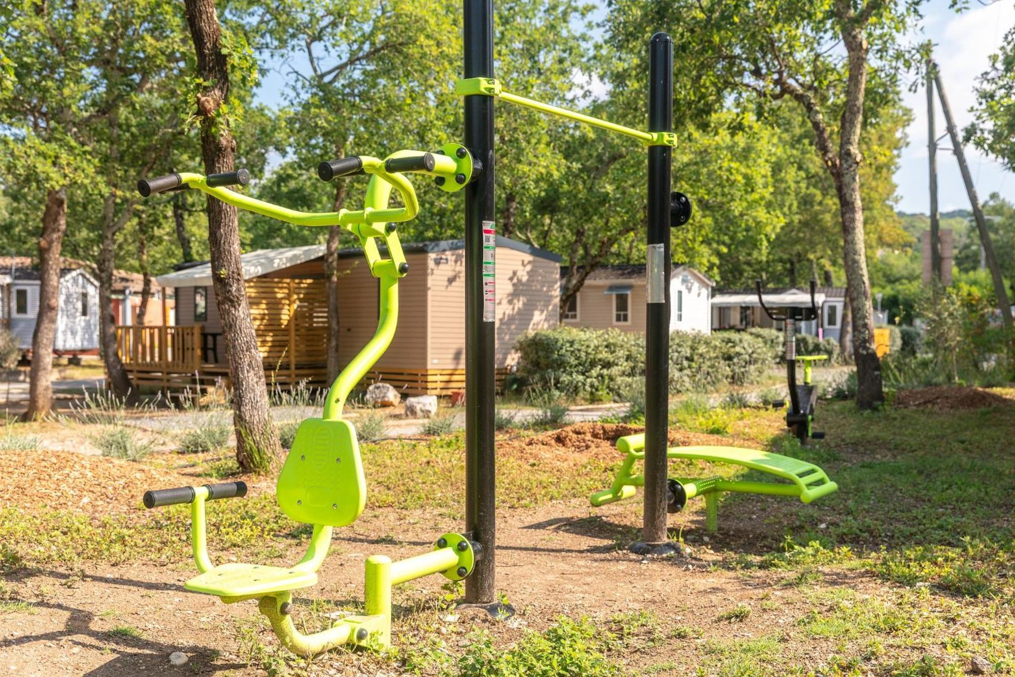 Camping Domaine De Chaussy Лагорс Екстериор снимка