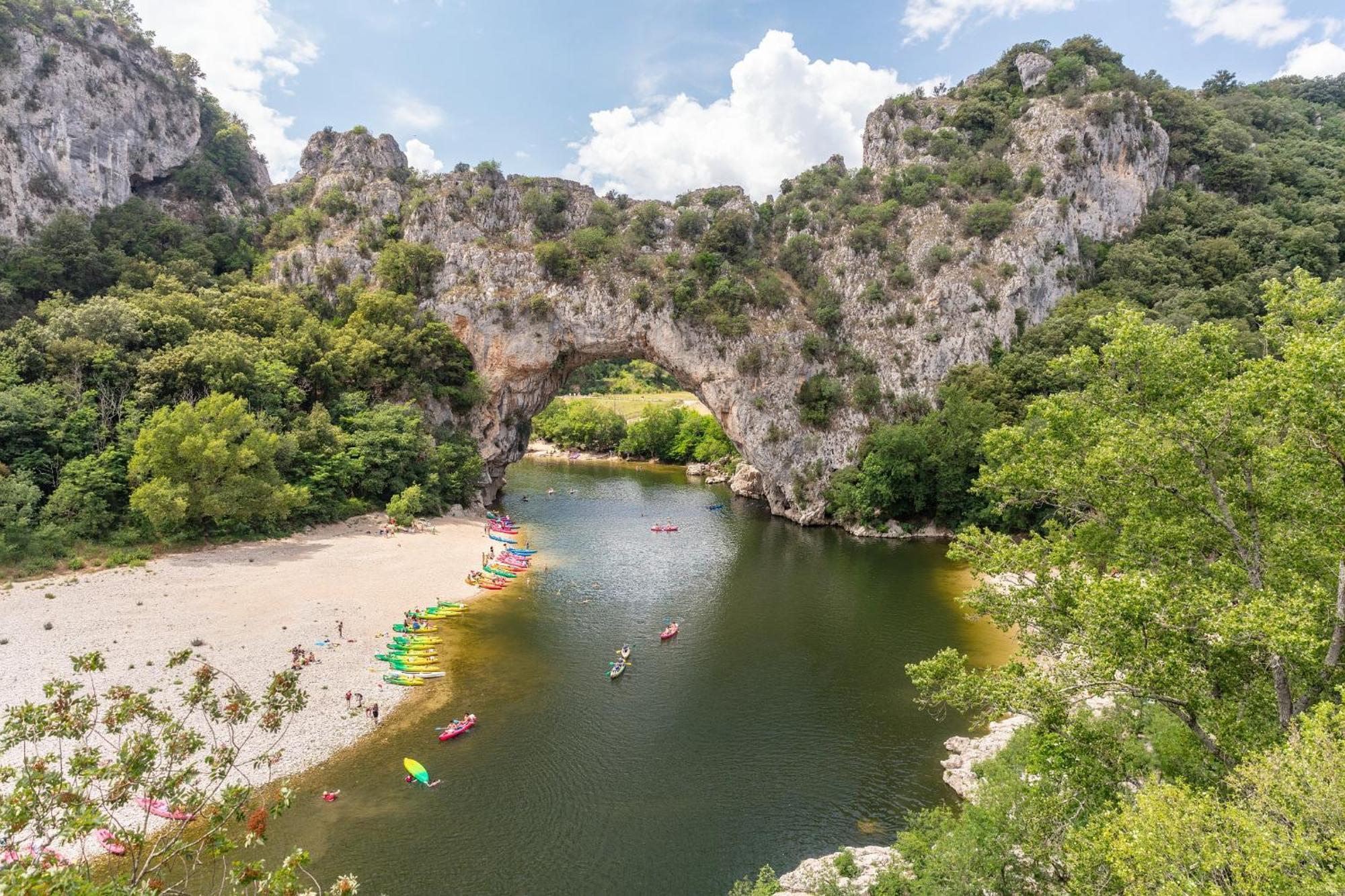 Camping Domaine De Chaussy Лагорс Екстериор снимка