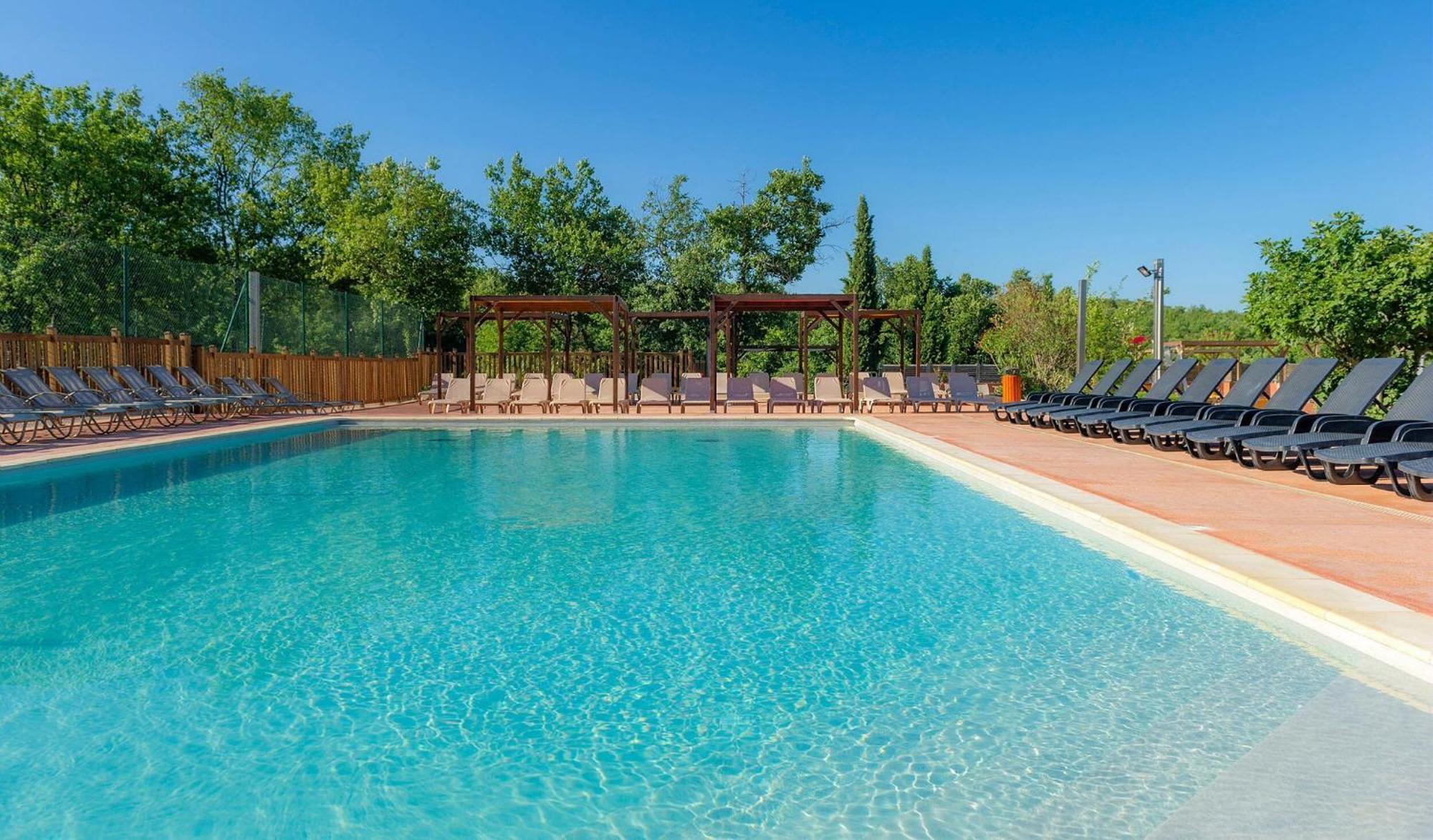 Camping Domaine De Chaussy Лагорс Екстериор снимка