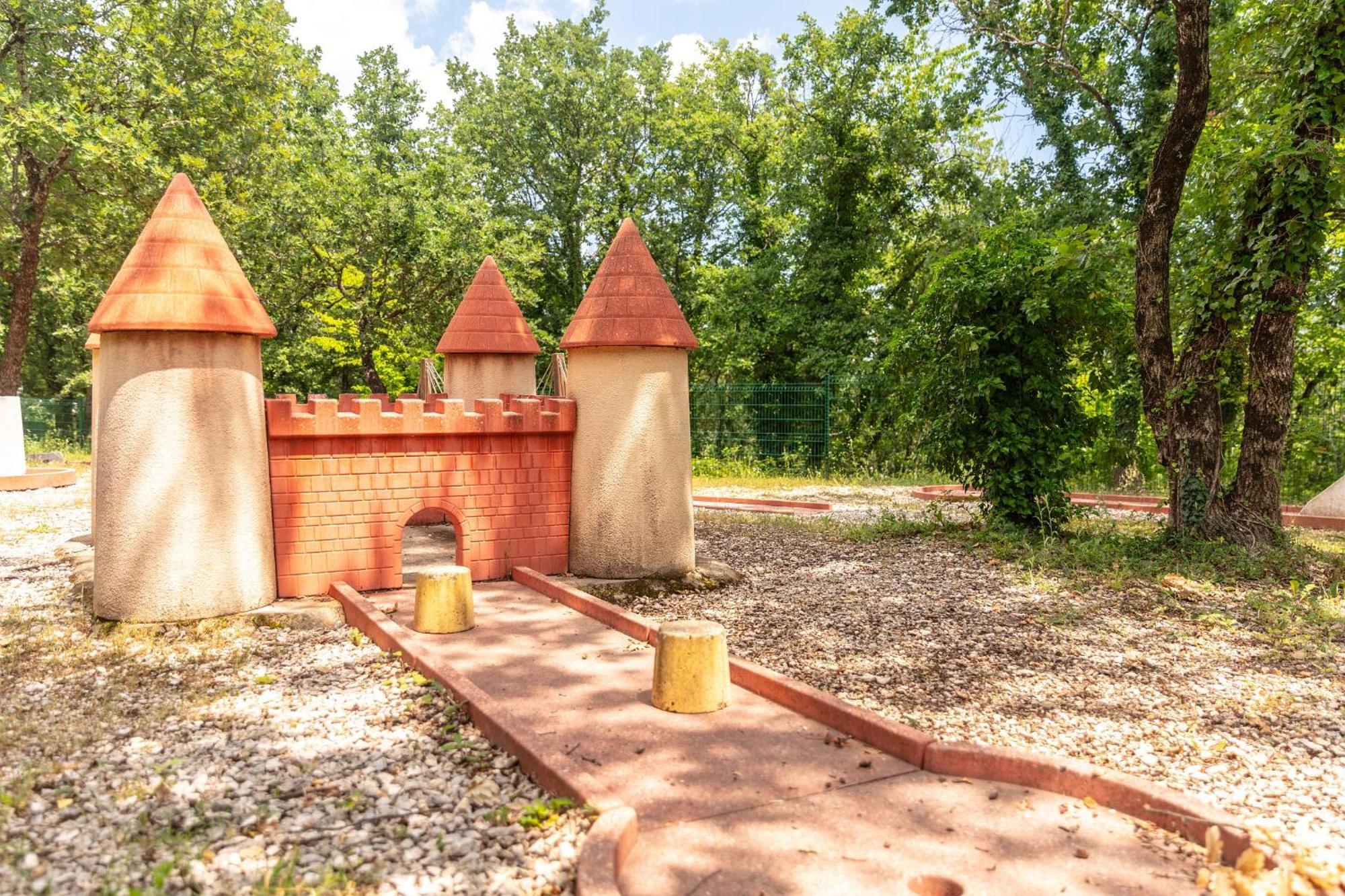 Camping Domaine De Chaussy Лагорс Екстериор снимка