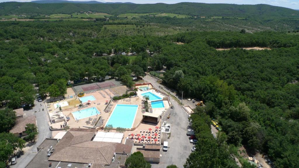 Camping Domaine De Chaussy Лагорс Екстериор снимка