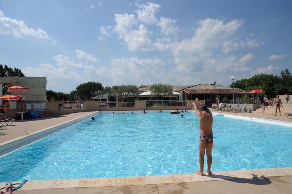 Camping Domaine De Chaussy Лагорс Екстериор снимка